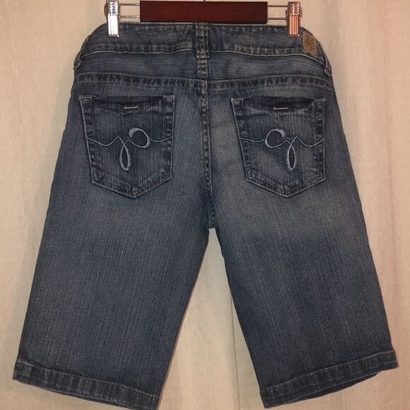 Guess 29 Low Rise Blue Denim Bermuda Shorts - Picture 1 of 13